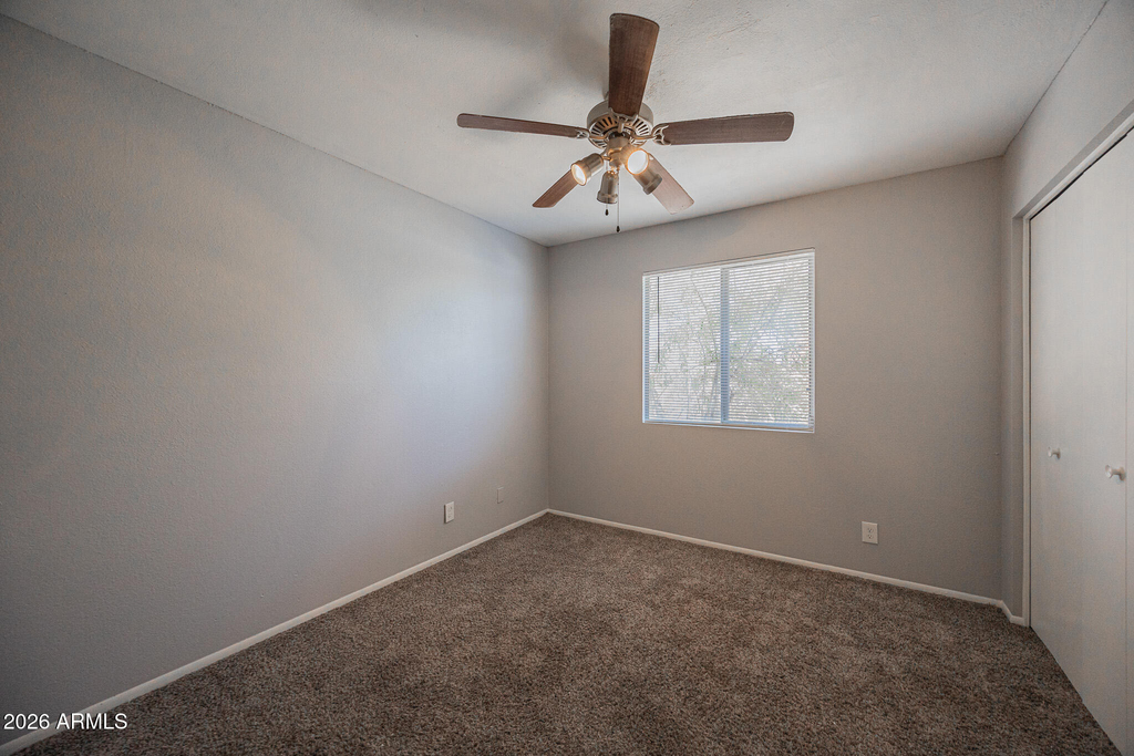 4704 S La Rosa Drive - Photo 18