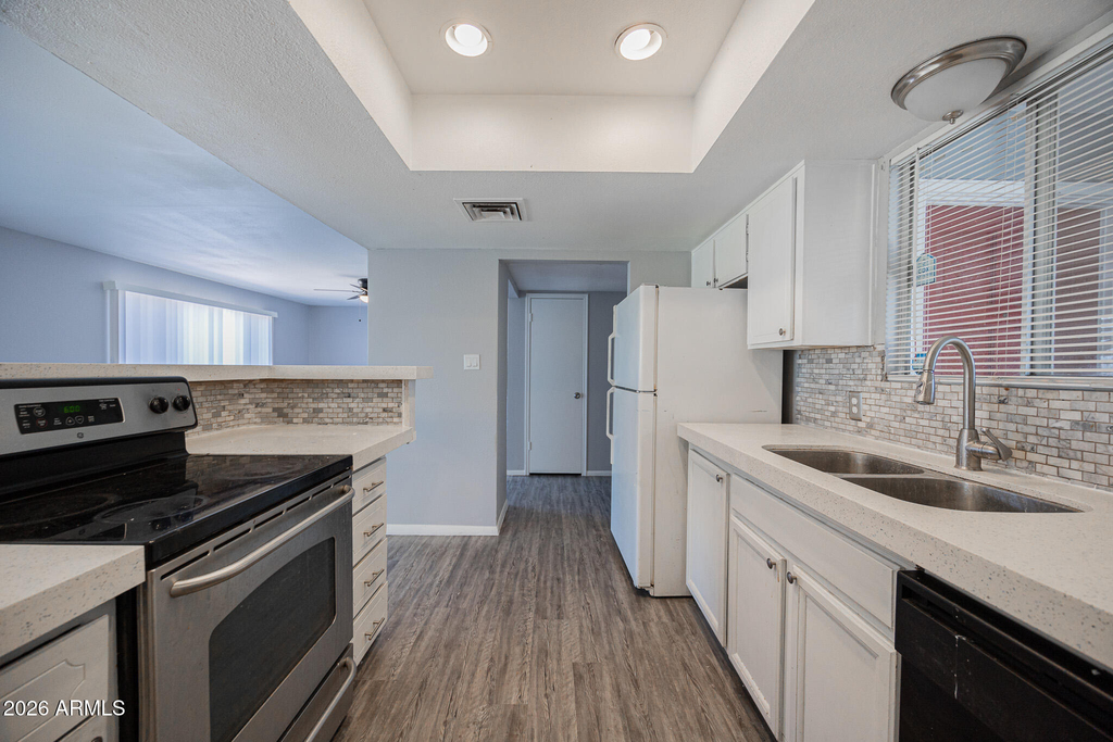 4704 S La Rosa Drive - Photo 12
