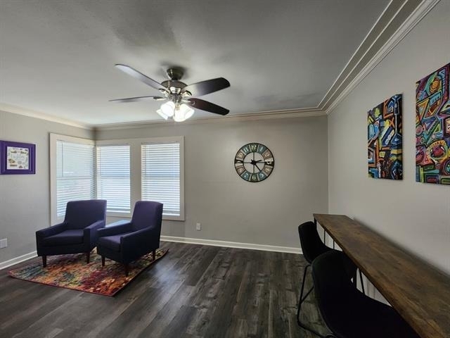 718 College - Photo 2