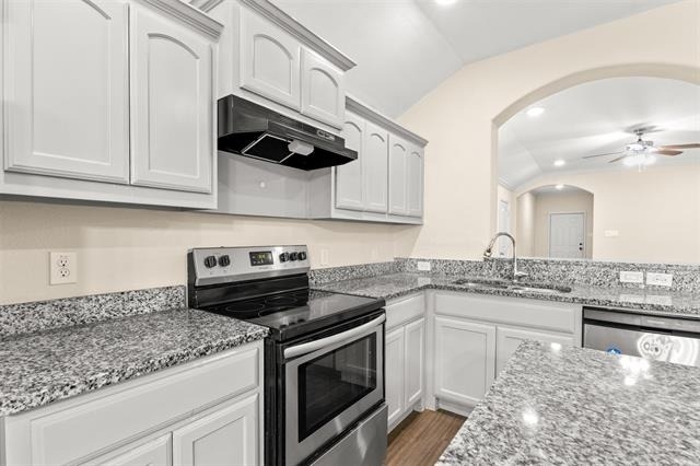 2836 Kilburn Avenue - Photo 6