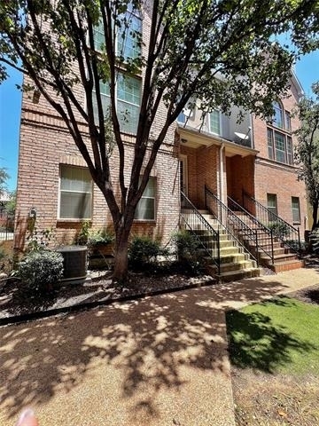 5808 La Vista Drive - Photo 0