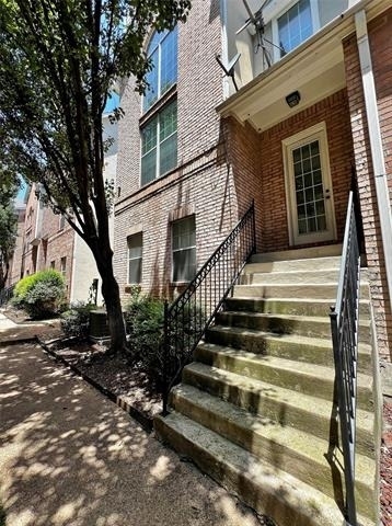 5808 La Vista Drive - Photo 1