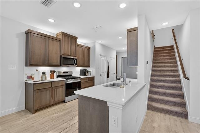 984 Emil Place - Photo 4