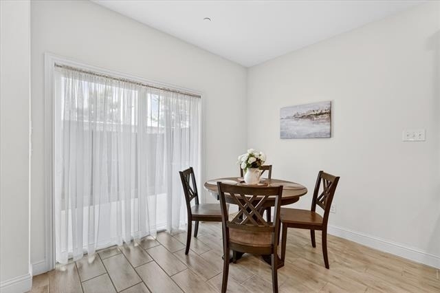 984 Emil Place - Photo 5