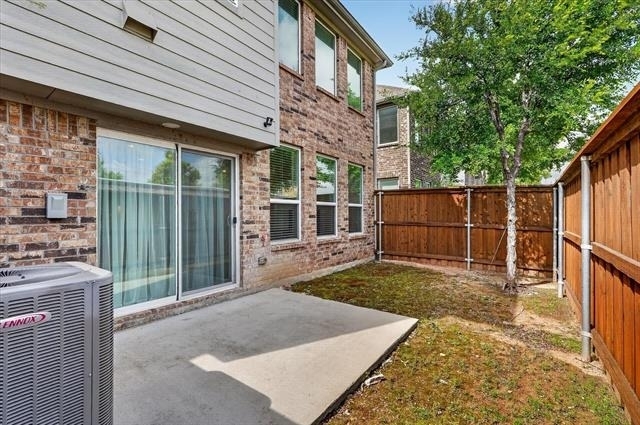 984 Emil Place - Photo 16