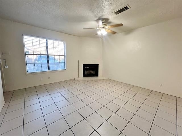 929 W Hickory Street - Photo 3