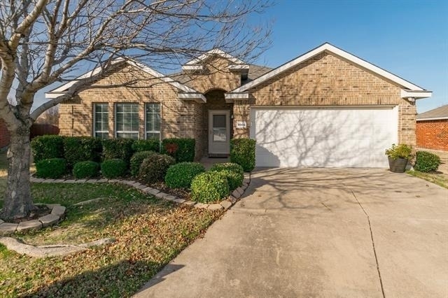 9964 Southgate Drive - Photo 0