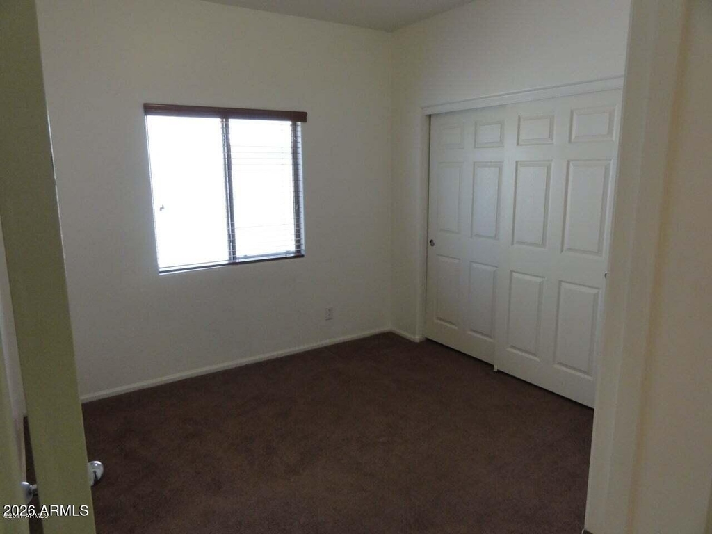 44215 W Caven Drive - Photo 6