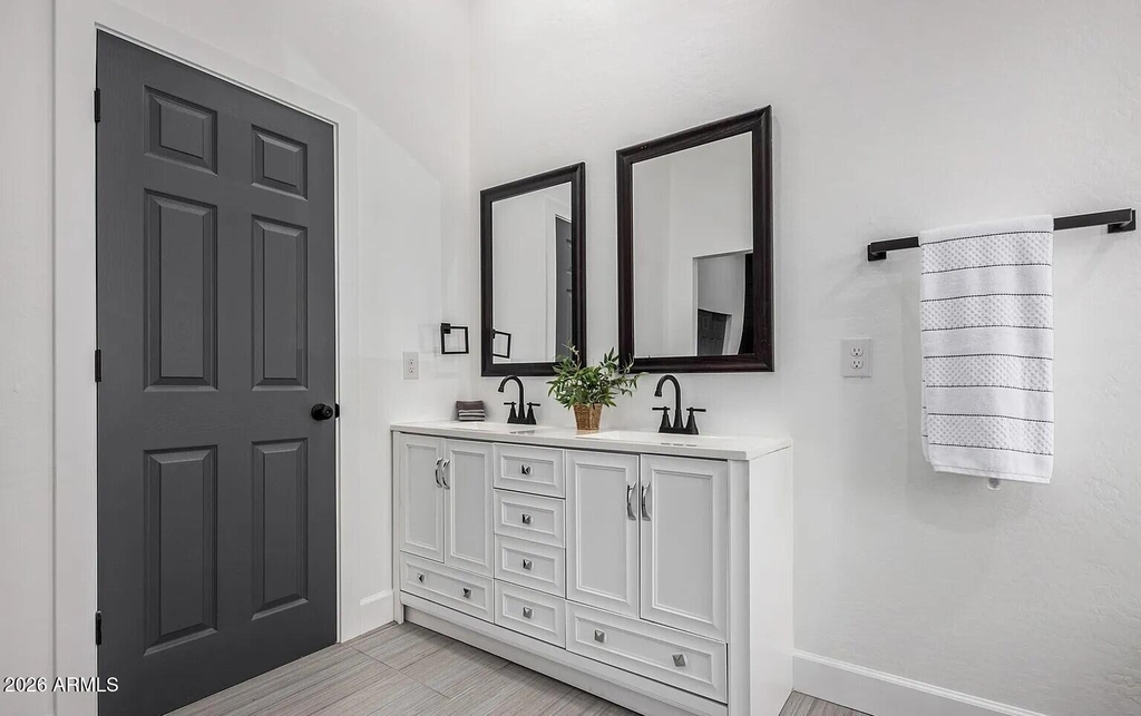 4233 E Raven Road - Photo 30