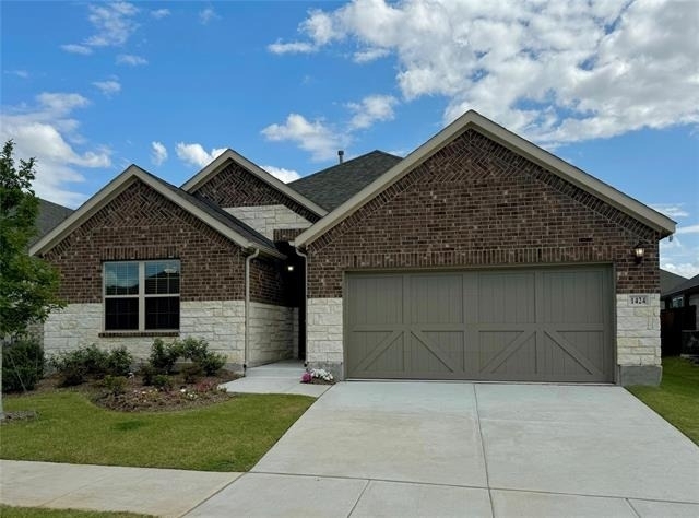1424 Avalon Court - Photo 0