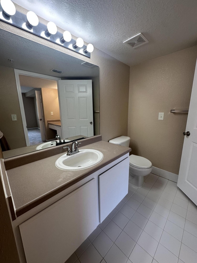 141 Sw Palm Drive - Photo 22