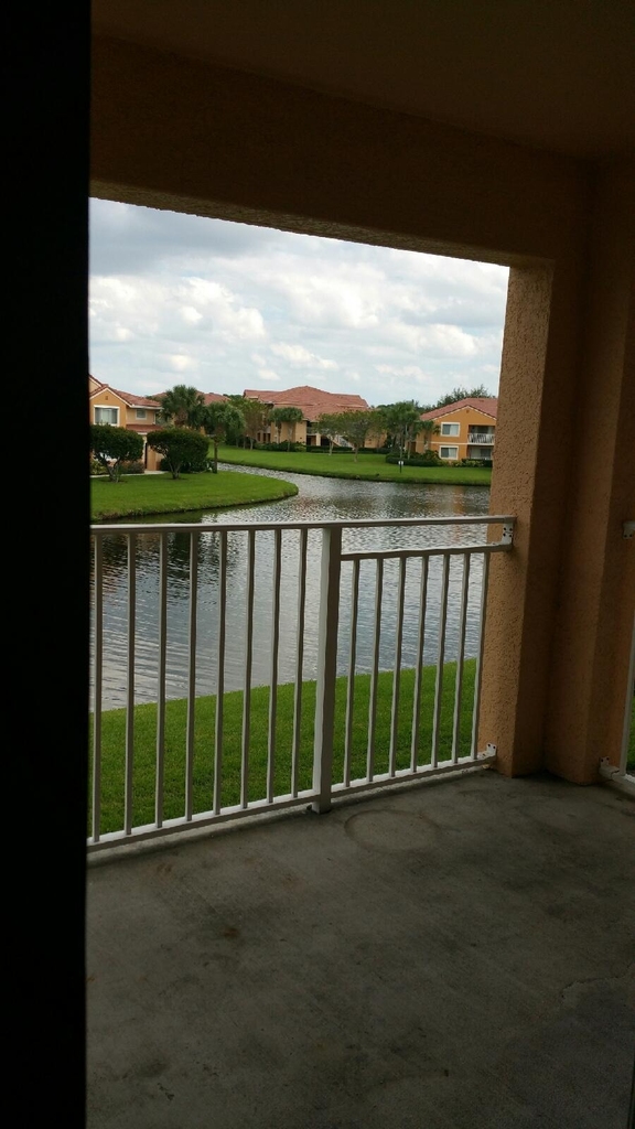 141 Sw Palm Drive - Photo 30