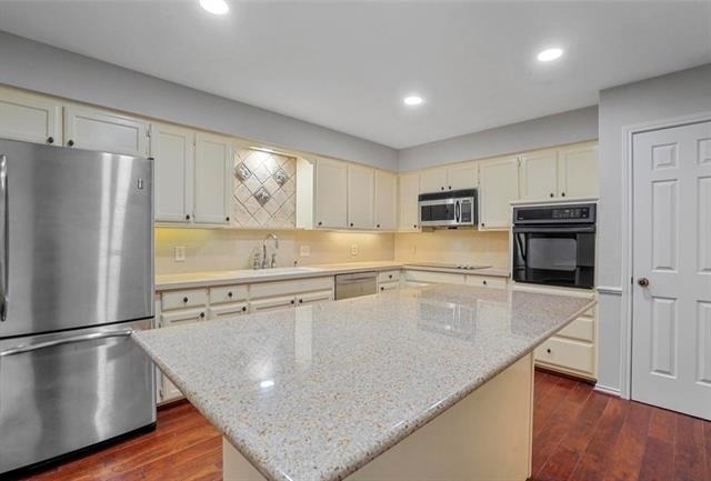 4824 Darla Drive - Photo 9