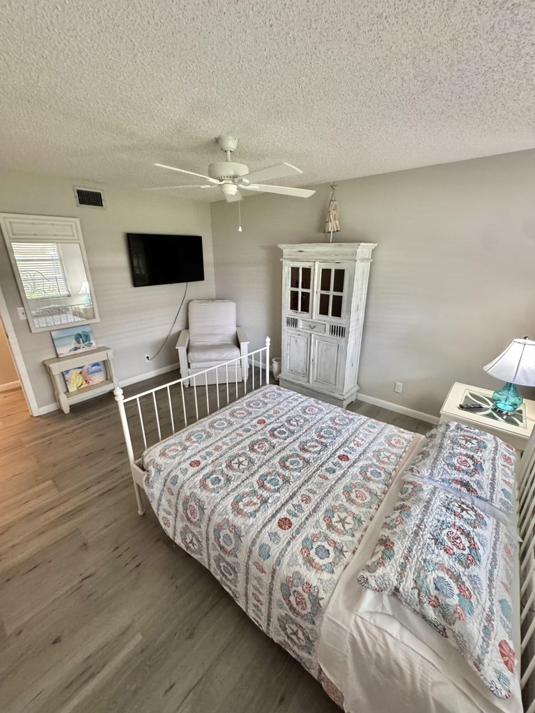 1342 High Point Way Se - Photo 17