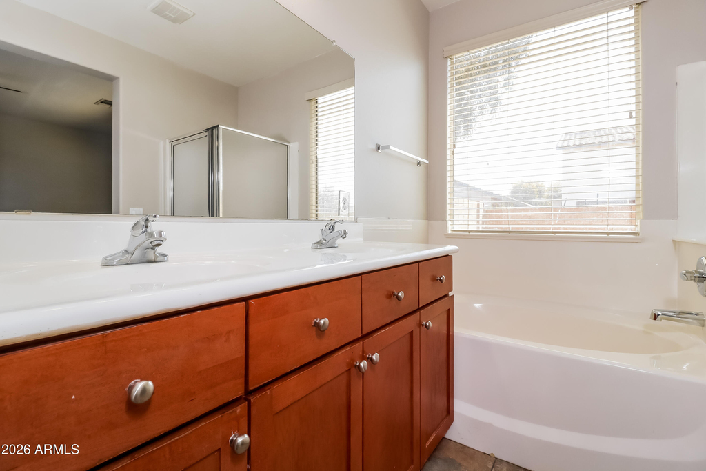 2427 S 101st Lane - Photo 13