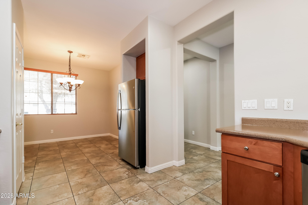 2427 S 101st Lane - Photo 4