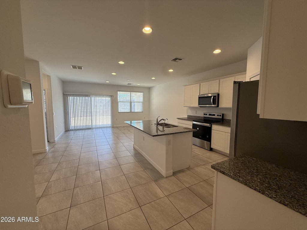 1723 W Sombra Avenue - Photo 11