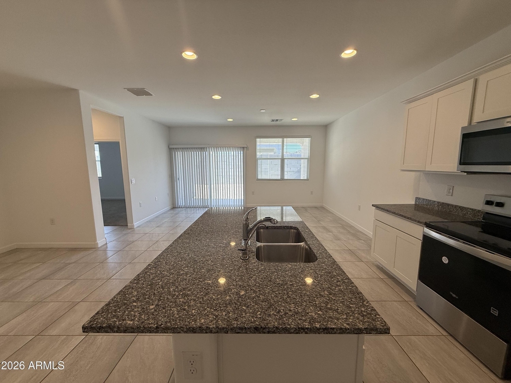 1723 W Sombra Avenue - Photo 16
