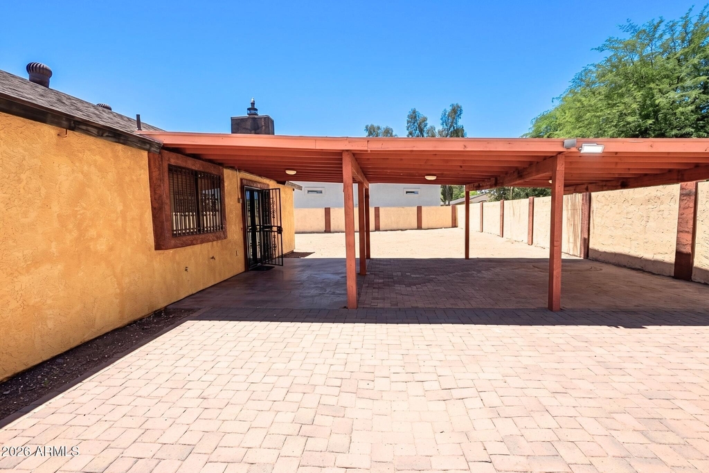 3452 N 67th Drive - Photo 4