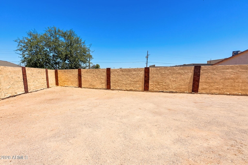 3452 N 67th Drive - Photo 5