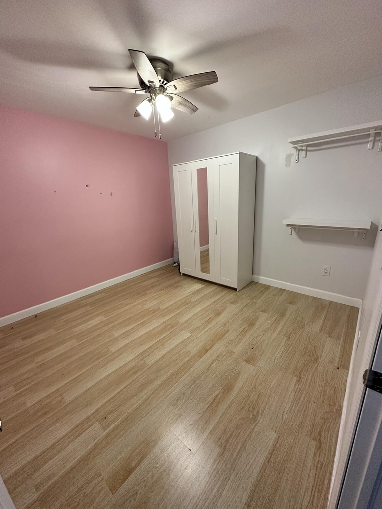 4823 Nw 9th Avenue - Photo 0