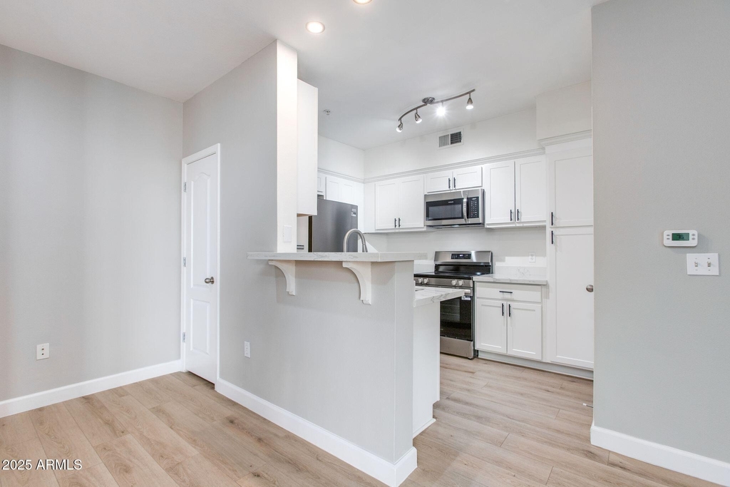 1701 E Colter Street - Photo 1