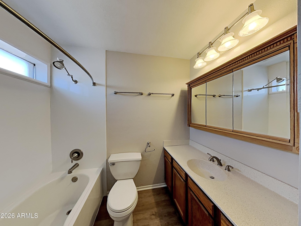 521 E Rosemonte Drive - Photo 10