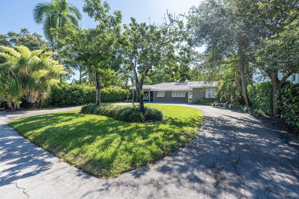 224 N Gordon Road - Photo 3