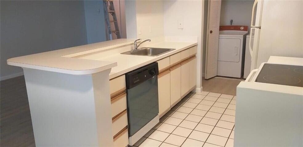 9933 Westview Drive - Photo 2