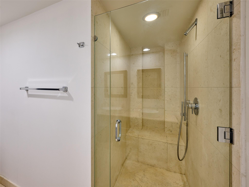 495 Brickell Avenue - Photo 17