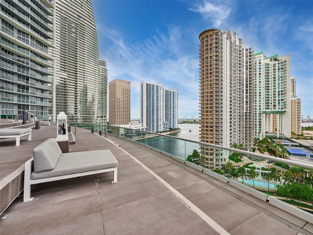 495 Brickell Avenue - Photo 4