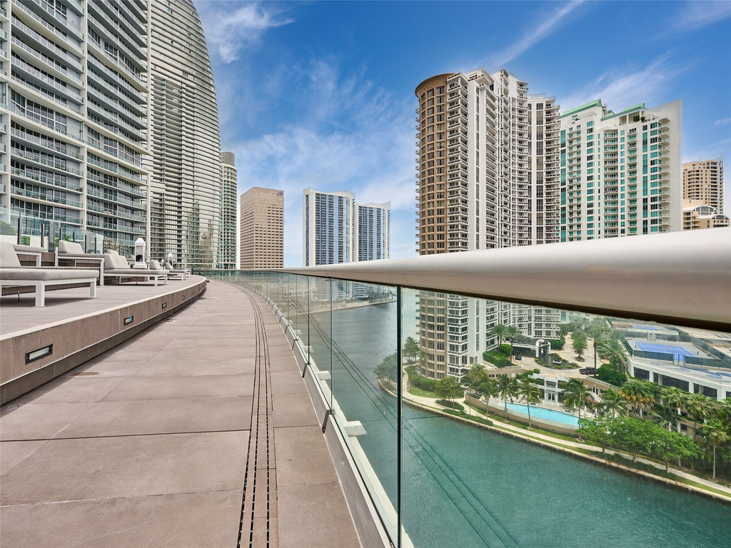 495 Brickell Avenue - Photo 0
