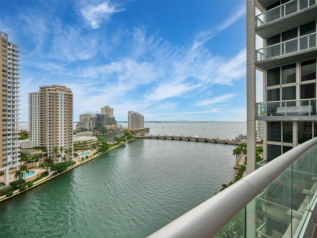 495 Brickell Avenue - Photo 5