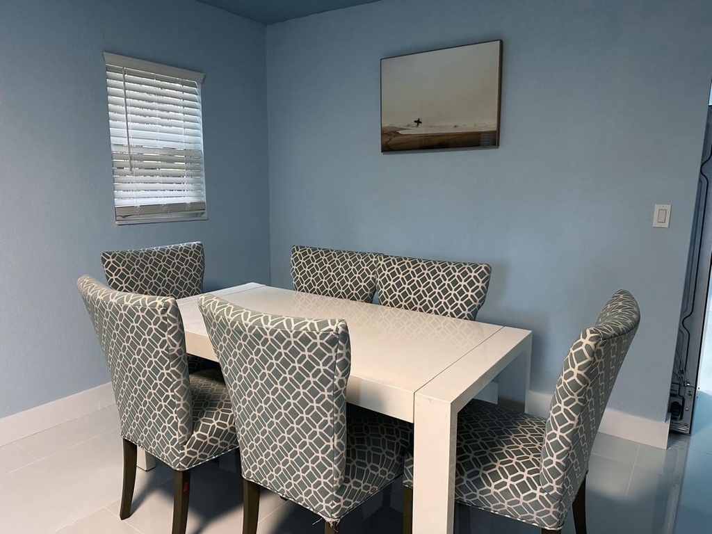 1702 Ne 146th Street - Photo 2