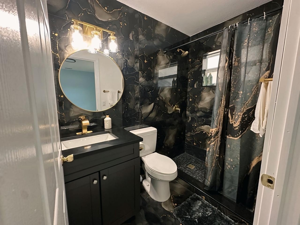 1702 Ne 146th Street - Photo 5