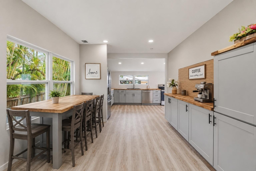 1566 Nw 9th Avenue - Photo 9