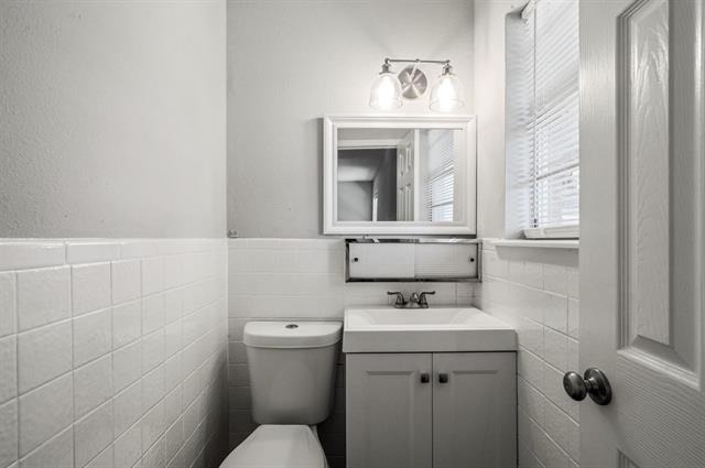 810 S Western Hills Drive - Photo 13