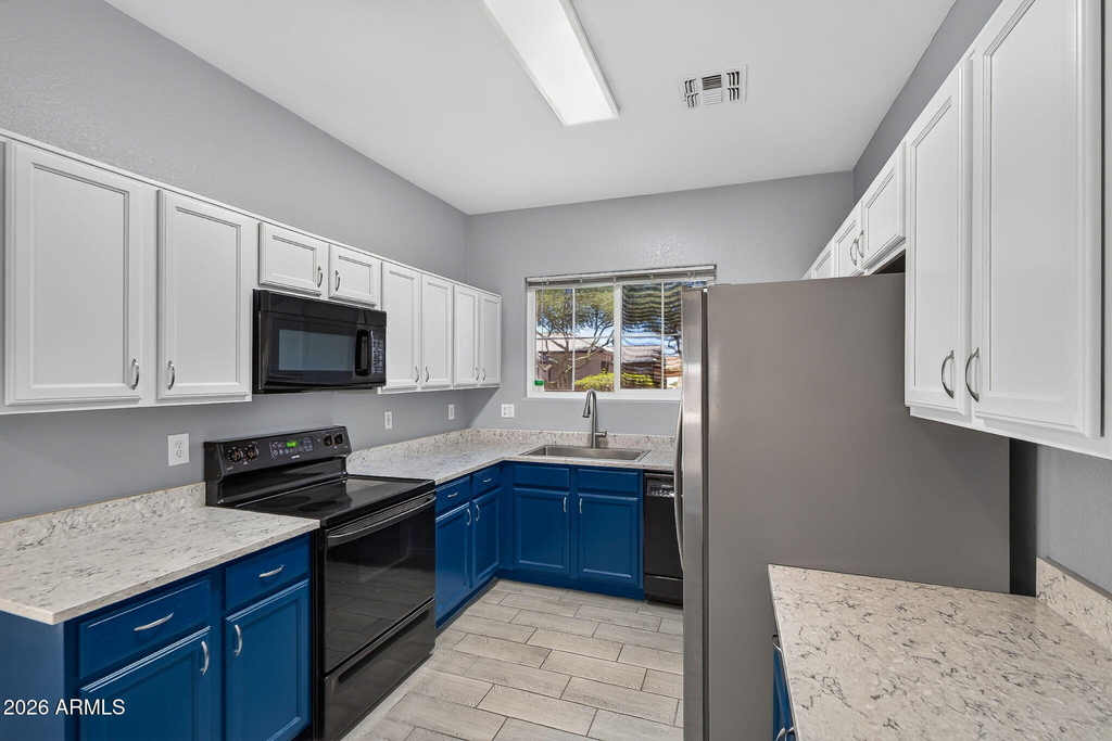 15542 N 136th Lane - Photo 11