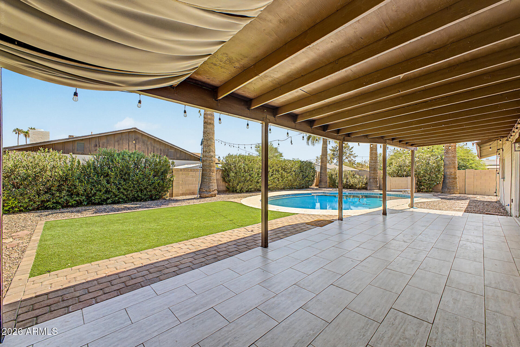 1340 E Donner Drive - Photo 24