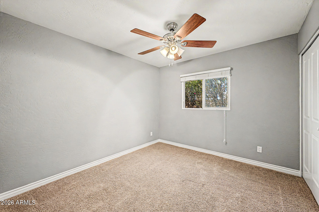 1340 E Donner Drive - Photo 19