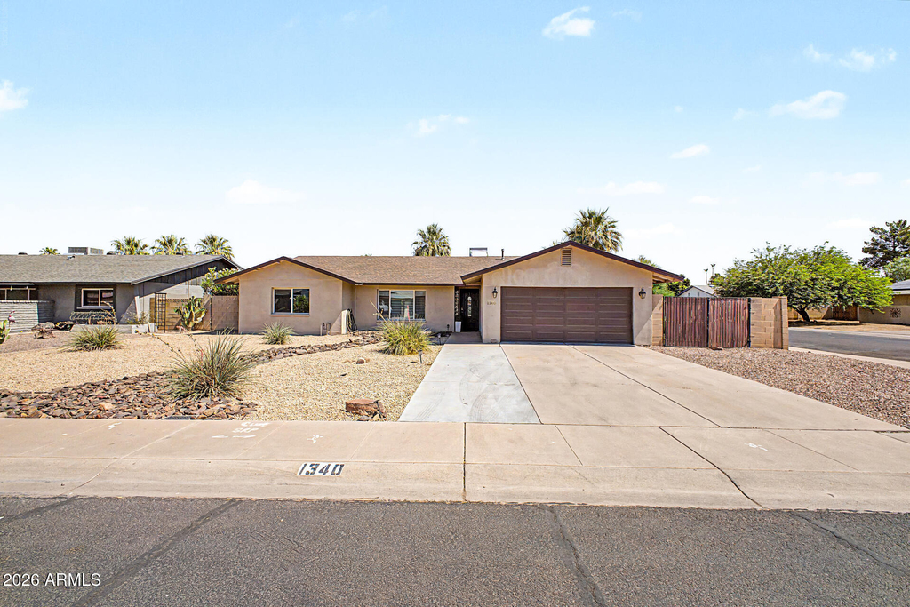 1340 E Donner Drive - Photo 0