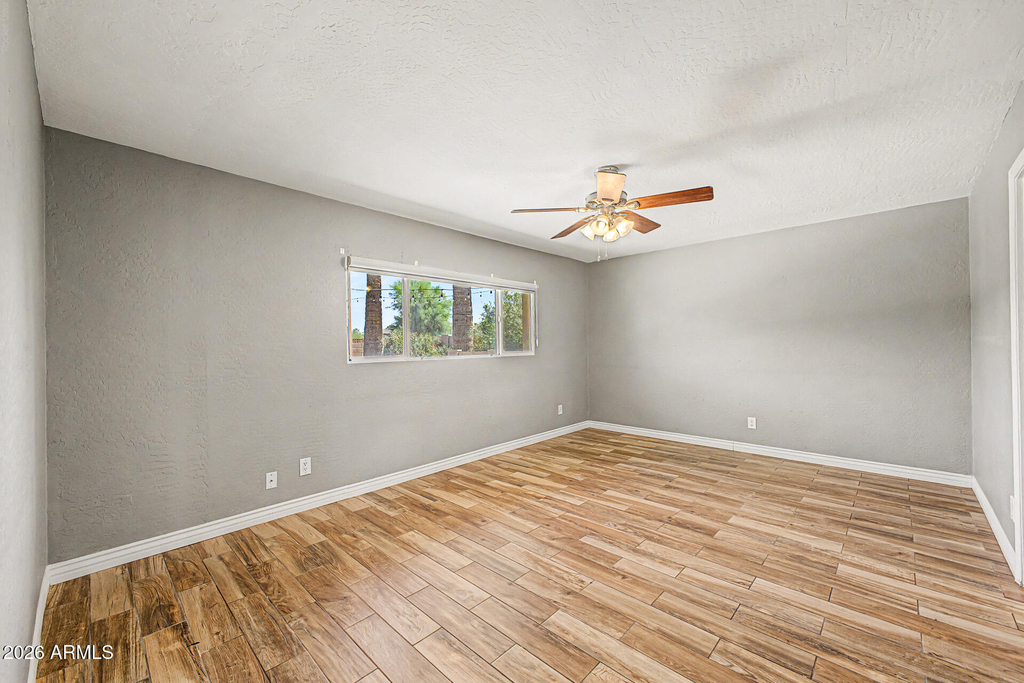 1340 E Donner Drive - Photo 11