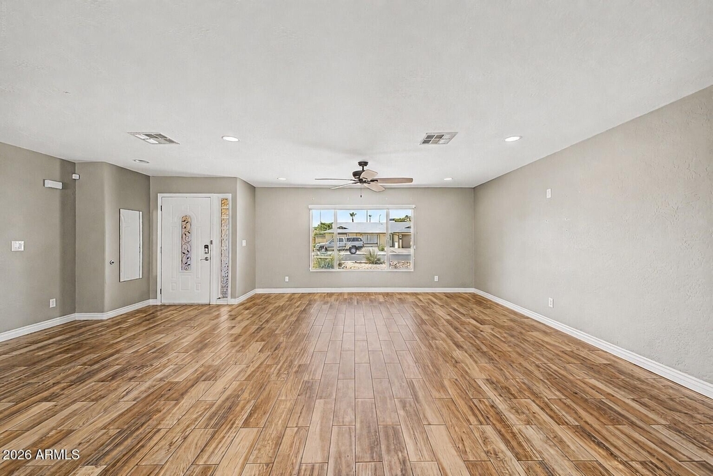 1340 E Donner Drive - Photo 7