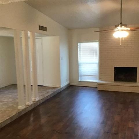 2622 Meadowview Drive - Photo 4