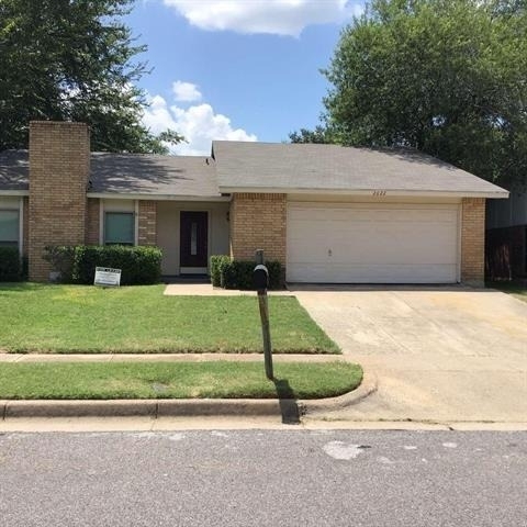 2622 Meadowview Drive - Photo 0