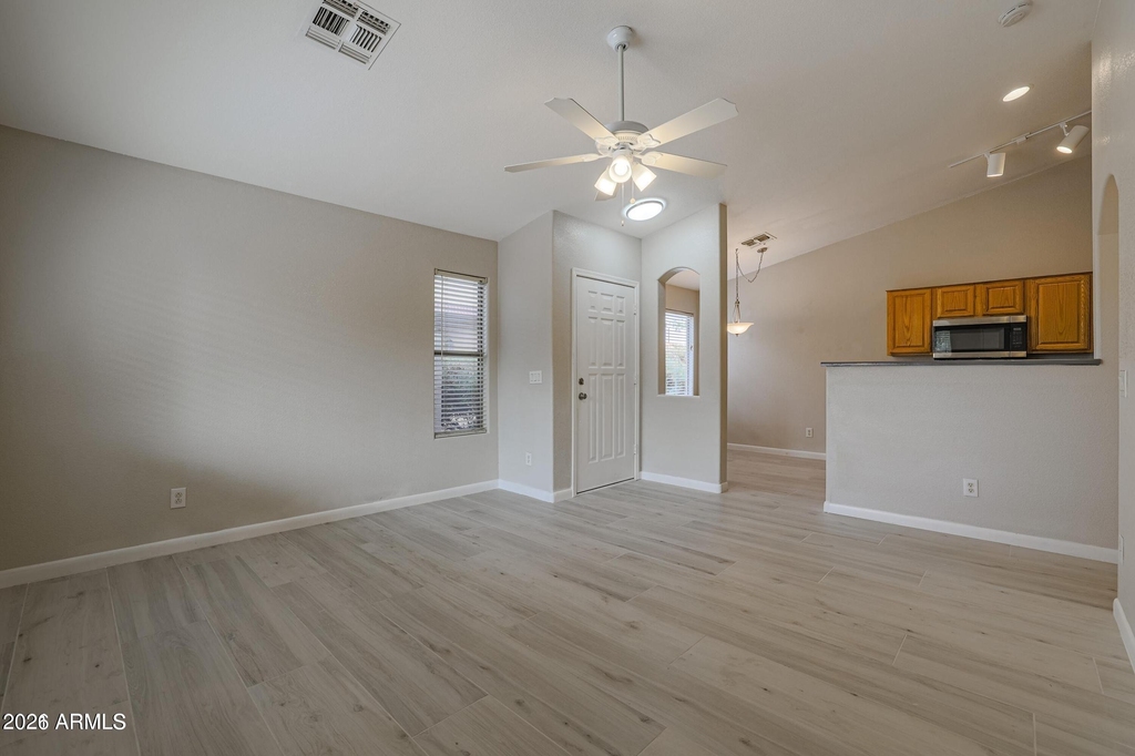 1693 E Milky Way - Photo 2