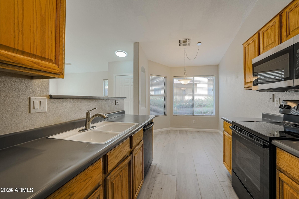 1693 E Milky Way - Photo 10