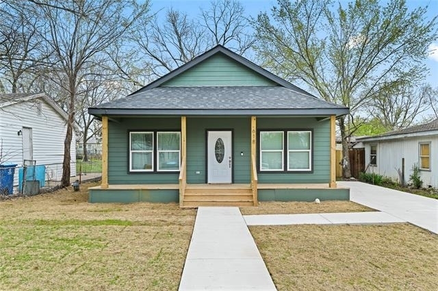 618 Star Street - Photo 0