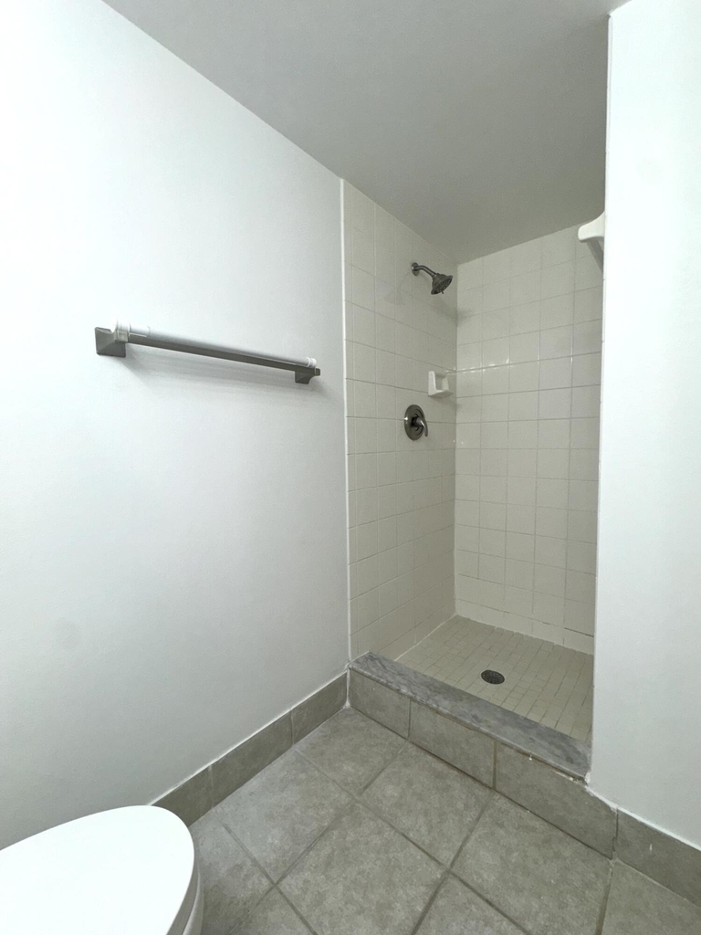 1300 Crestwood Drive - Photo 9