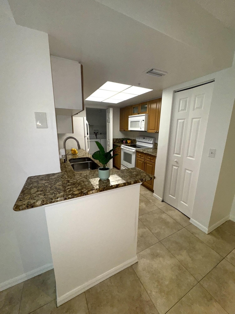 1300 Crestwood Drive - Photo 5
